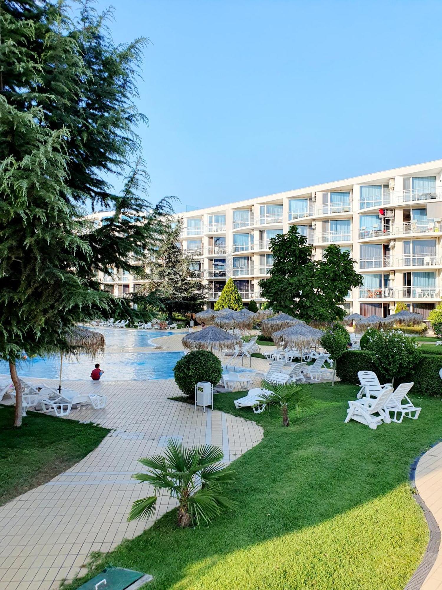 Elena'S Lux Aparthotel - Town & Sea View - Atlantis Spa Sarafovo Dış mekan fotoğraf