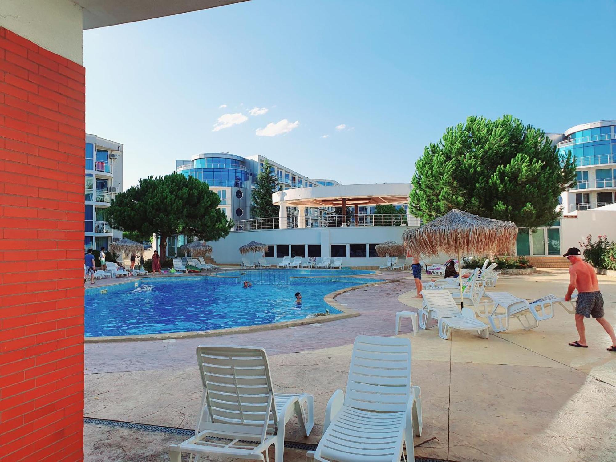 Elena'S Lux Aparthotel - Town & Sea View - Atlantis Spa Sarafovo Dış mekan fotoğraf