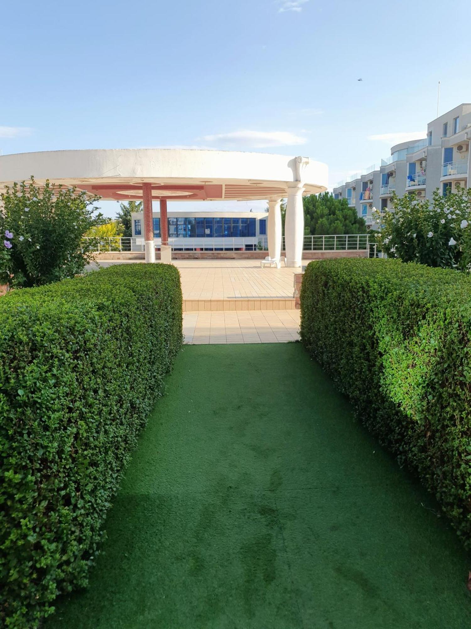 Elena'S Lux Aparthotel - Town & Sea View - Atlantis Spa Sarafovo Dış mekan fotoğraf
