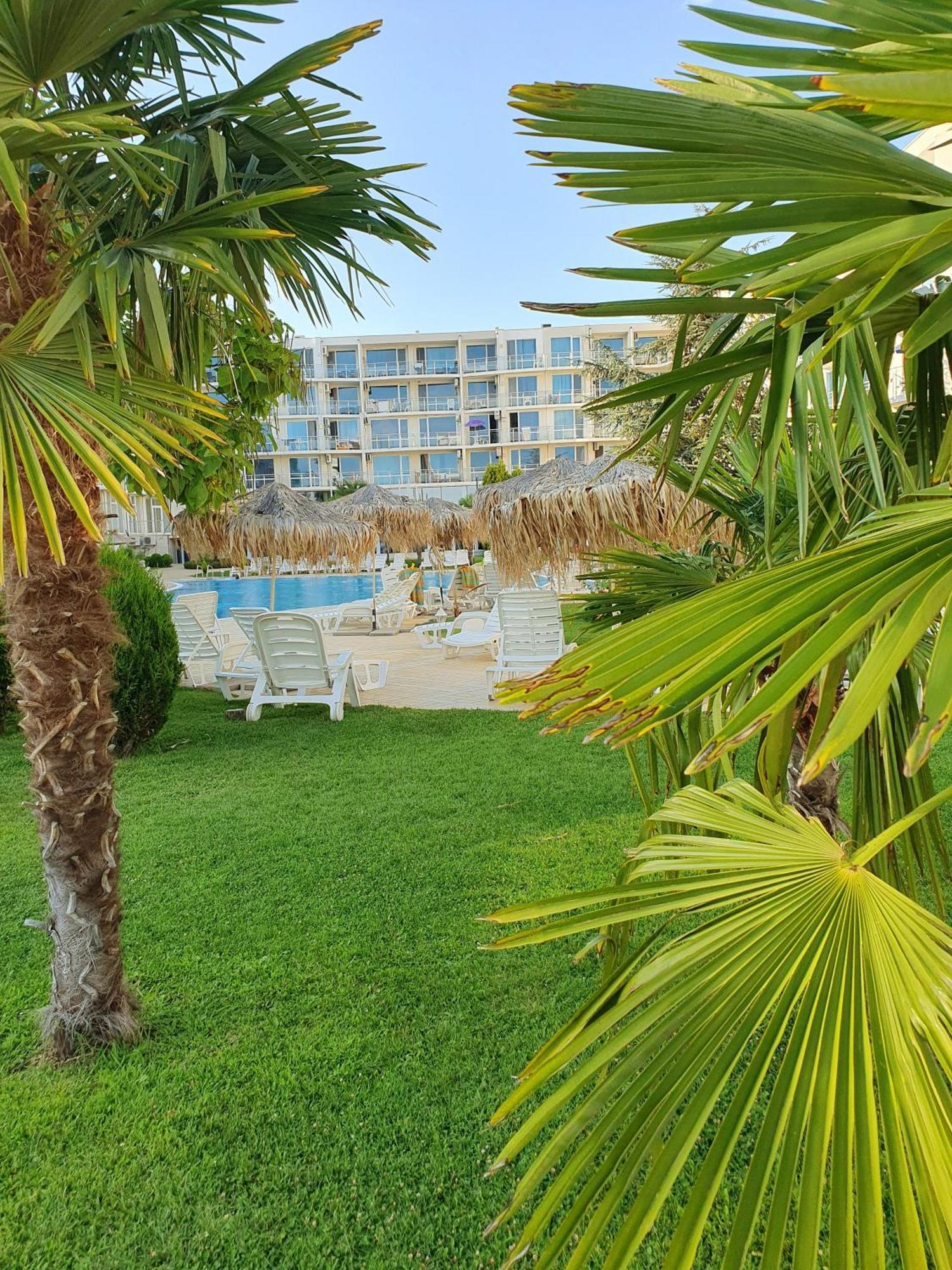 Elena'S Lux Aparthotel - Town & Sea View - Atlantis Spa Sarafovo Dış mekan fotoğraf